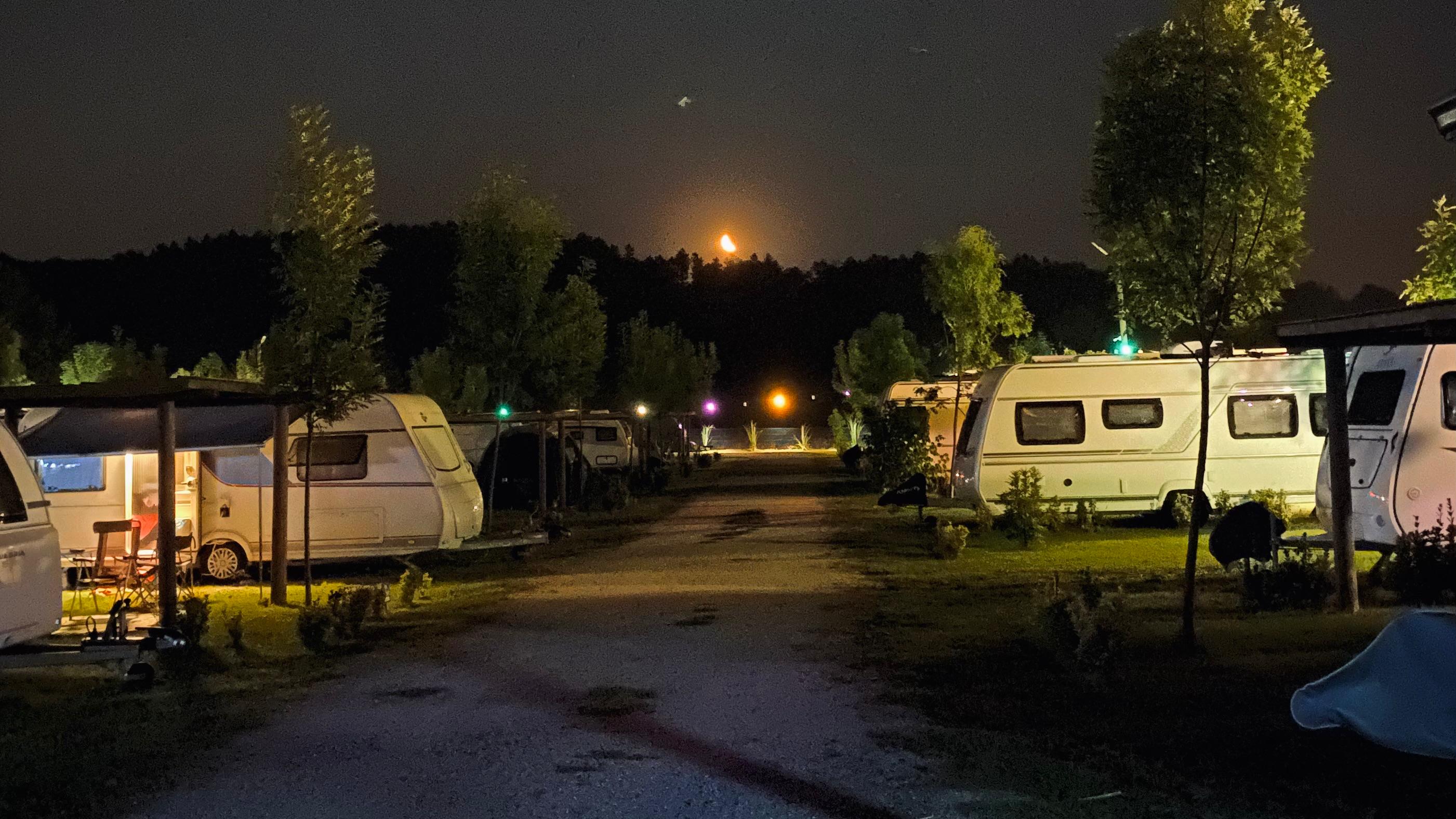 Forestlake Caravan Camping Kamp Alanı 04.jpg