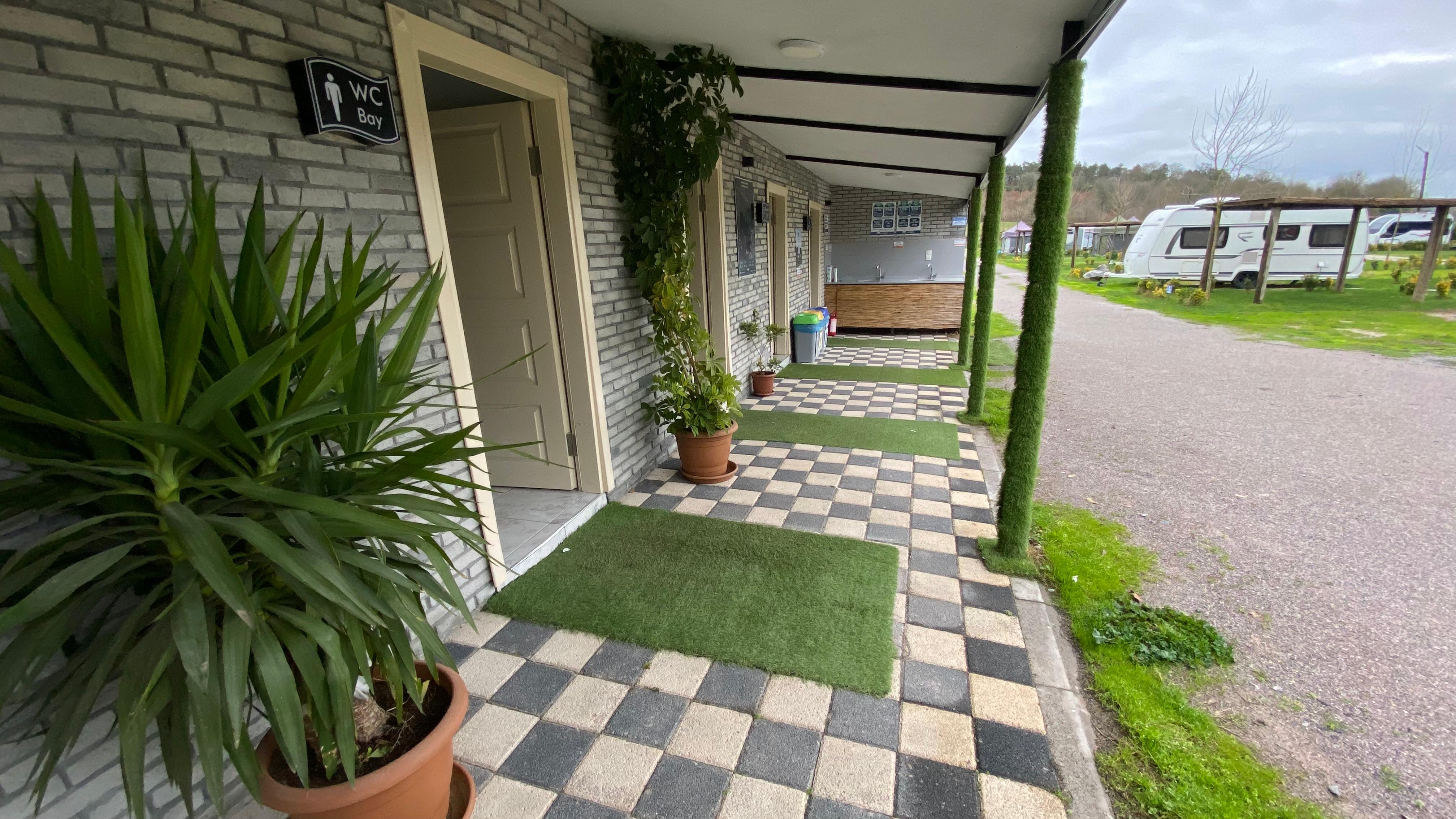 Forestlake Caravan Camping Ortak Kullanım Alanı 02.jpg